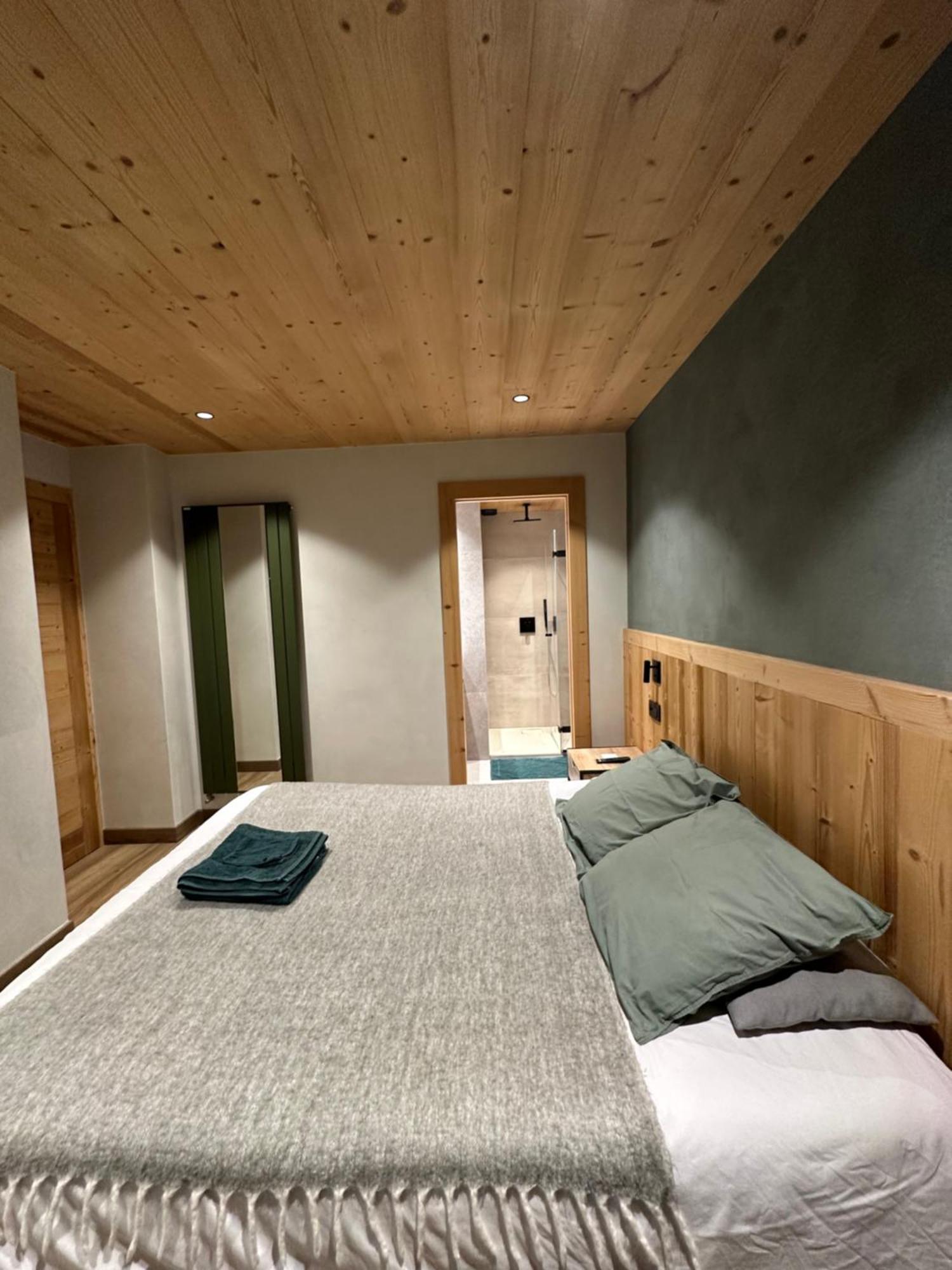 Luxueux Appartement T4 - Lac 5 Min - Parkings Privatifs - Vue Lac Et Montagne Annecy Bagian luar foto